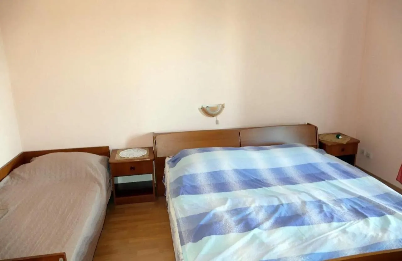 Apartments With A Parking Space Barbat, Rab - 23180 Rab Town