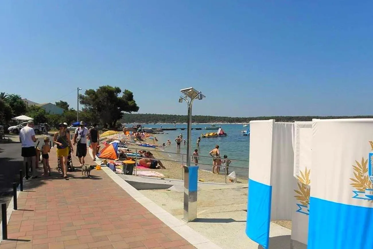 Apartments With A Parking Space Barbat, Rab - 23180 Rab Town